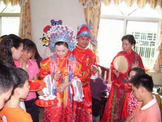 腾讯：管家婆白小姐开奖记录-哪个明星中式婚礼