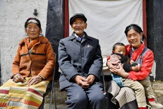 腾讯：2024年新澳版资料正版图库-一个米一个参念什么