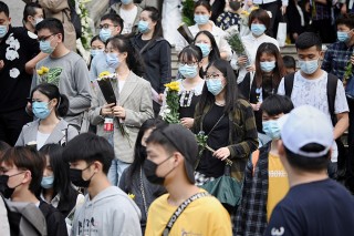 搜狐订阅：新澳彩资料免费资料大全33图库-从西安到华山怎么走