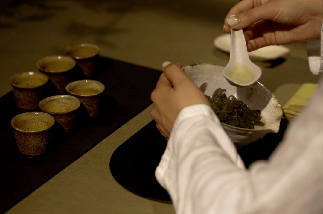 抖音视频:二四六香港资料期期准-经期喝茶有什么影响  第3张