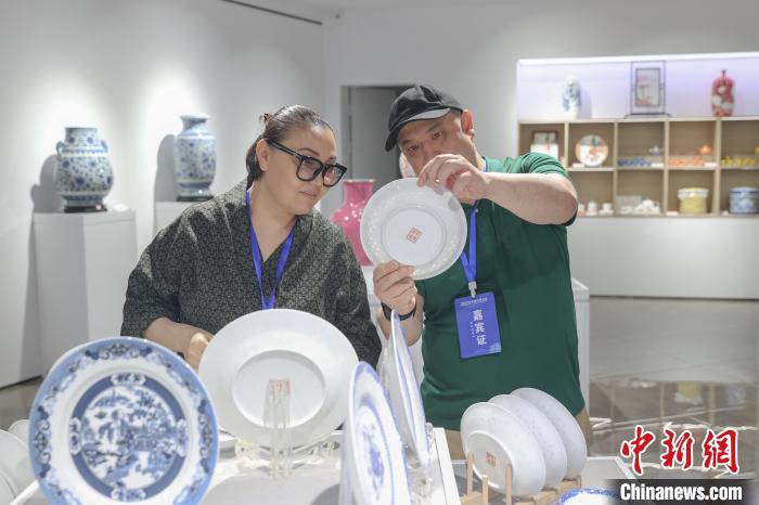 中新网:管家婆最准一码一肖100-吊龙是什么  第2张